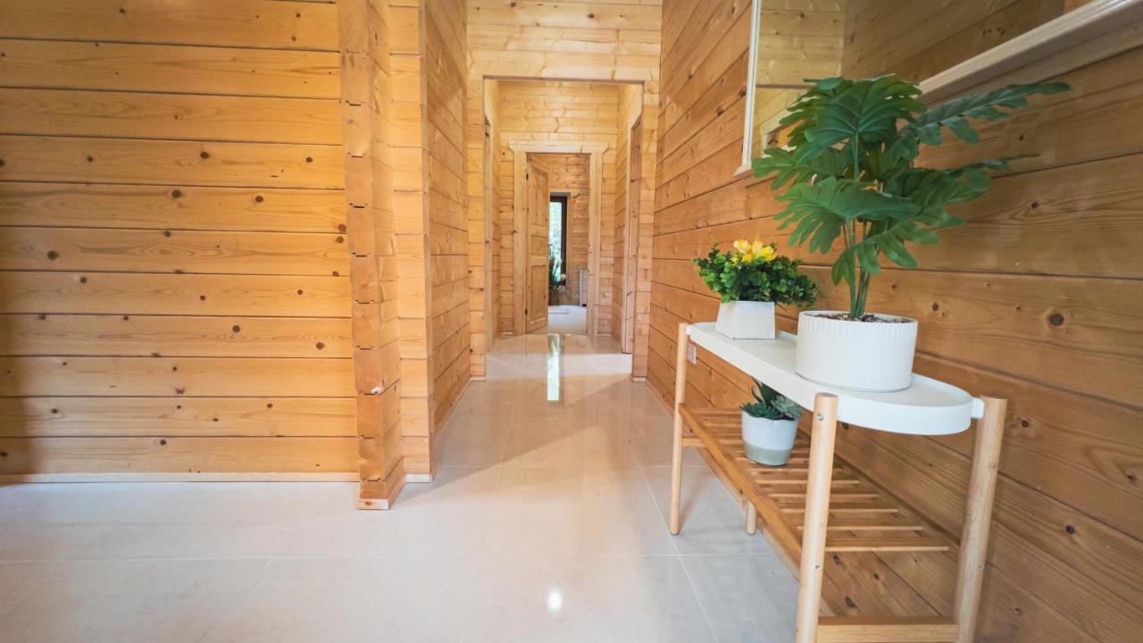 Sundance Lodge, Fantastic New Cabin With Hot Tub - Sleeps 6 - Largest In Felmoor Park Морпет Экстерьер фото