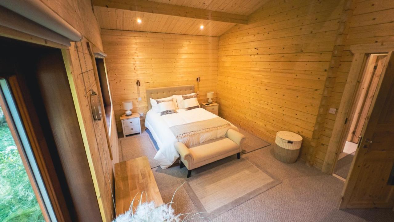 Sundance Lodge, Fantastic New Cabin With Hot Tub - Sleeps 6 - Largest In Felmoor Park Морпет Экстерьер фото