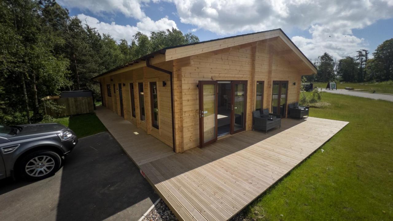 Sundance Lodge, Fantastic New Cabin With Hot Tub - Sleeps 6 - Largest In Felmoor Park Морпет Экстерьер фото