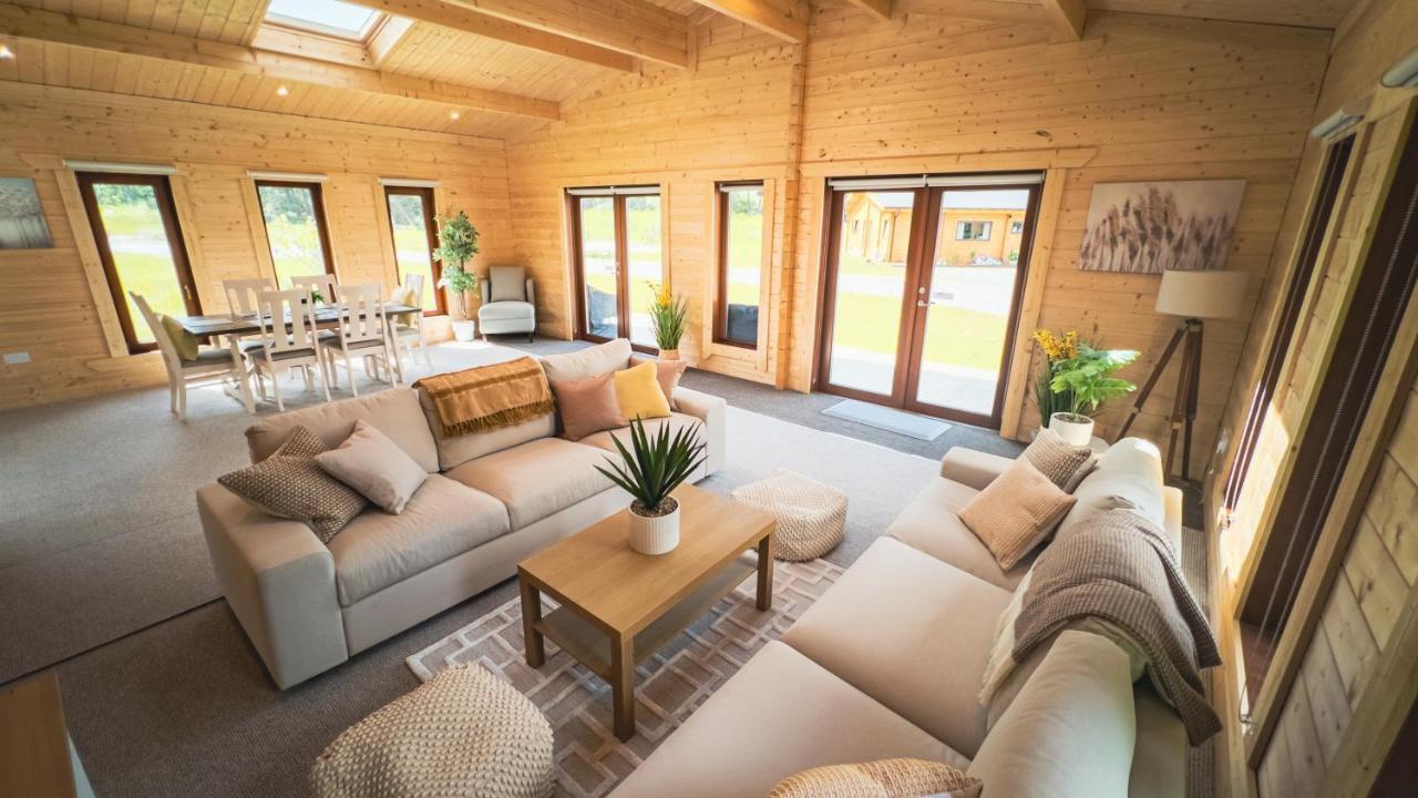 Sundance Lodge, Fantastic New Cabin With Hot Tub - Sleeps 6 - Largest In Felmoor Park Морпет Экстерьер фото