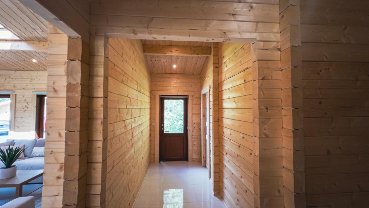 Sundance Lodge, Fantastic New Cabin With Hot Tub - Sleeps 6 - Largest In Felmoor Park Морпет Экстерьер фото